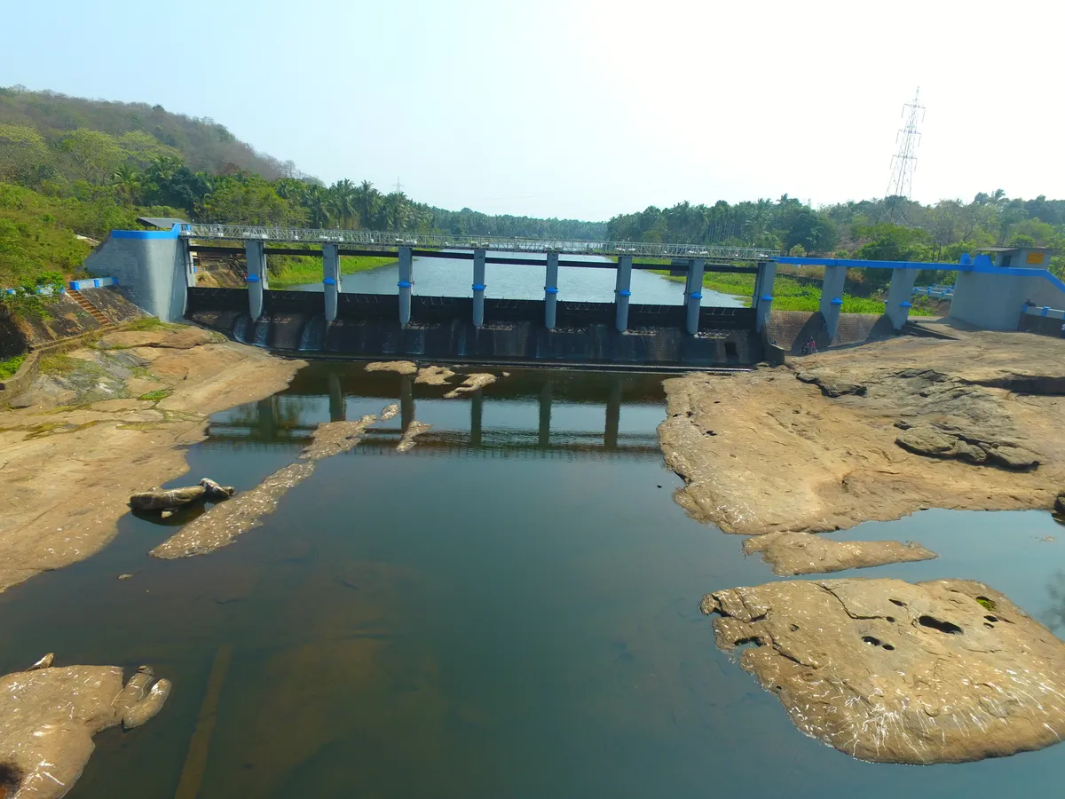 The Cheerakuzhi weir on the Gayathripuzha near Pazhayannur
